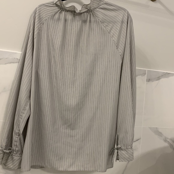 Banana Republic striped blouse - Picture 6 of 8